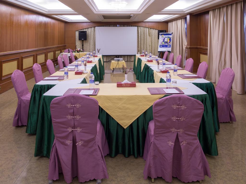 Safeer Plaza Hotel Maskat Exterior foto