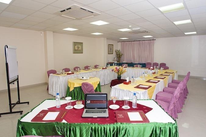 Safeer Plaza Hotel Maskat Exterior foto